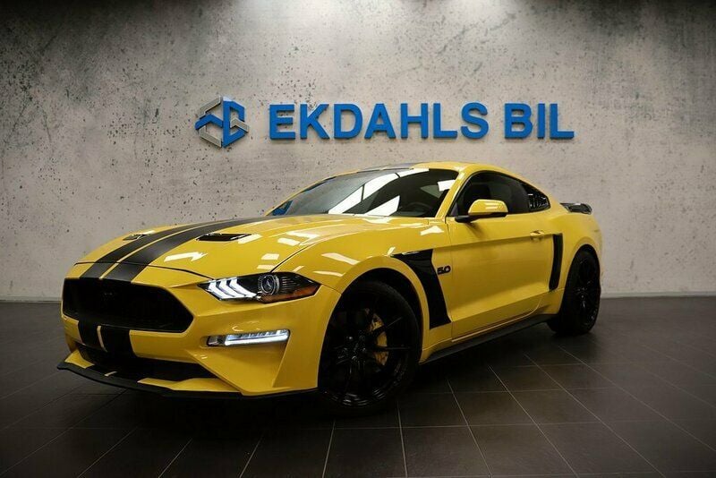 Gul Begagnad 2017 Ford Mustang GT Sport Sportkupé | 439 900 kr (Lite dyr) - Bild 1/4