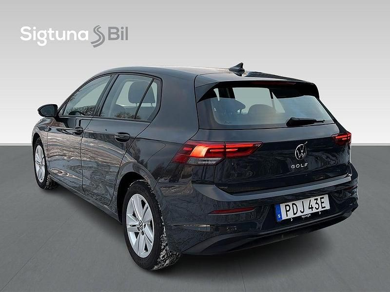 Begagnad VW Golf VIII 150 HK (110 kW) 2020 Grå Halvkombi