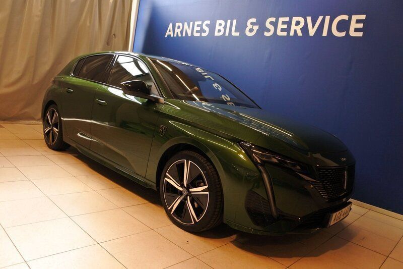 Grön Begagnad 2022 Peugeot 308 GT Halvkombi | 249 900 kr (Marknadspris) - Bild 1/4