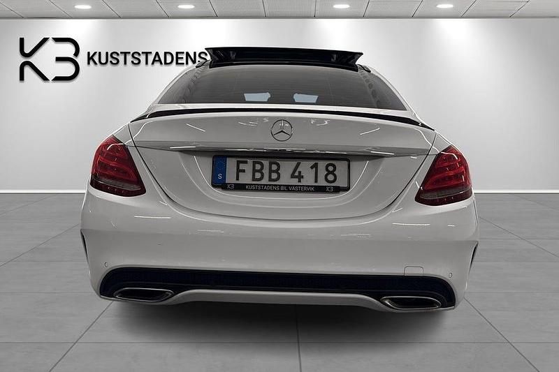 Begagnad Mercedes C200 AMG line 184 HK (135 kW) 2015 Vit Sedan
