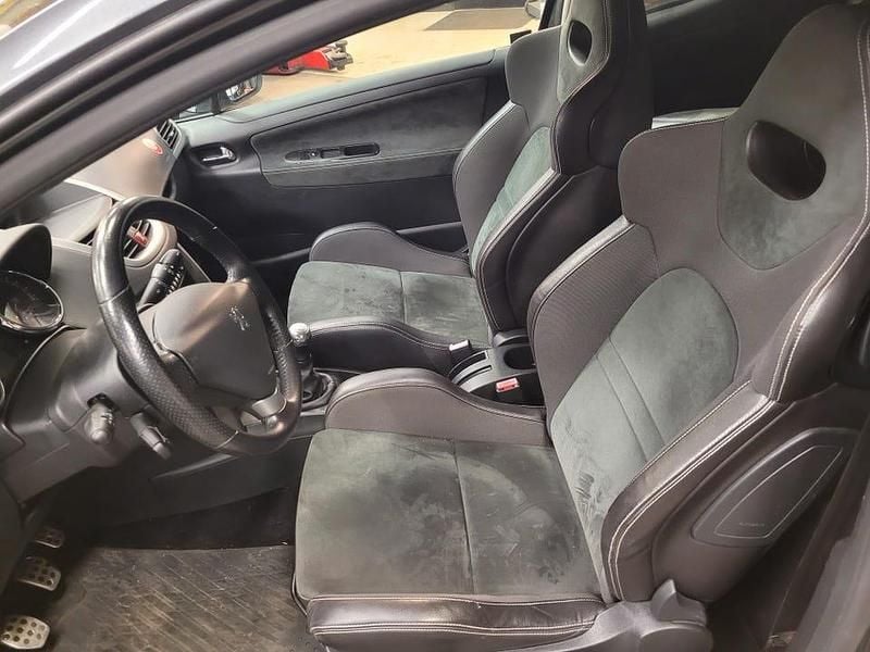 Begagnad Peugeot 207 RC 174 HK (127 kW) 2008 Halvkombi