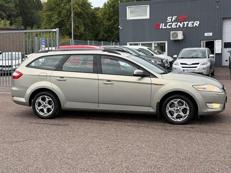Grå Begagnad 2010 Ford Mondeo Trend Kombi | 38 900 kr - Bild 1/4