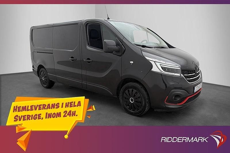 Svart Begagnad 2021 Renault Trafic Minibuss | 259 800 kr (Bra pris) - Bild 1/3