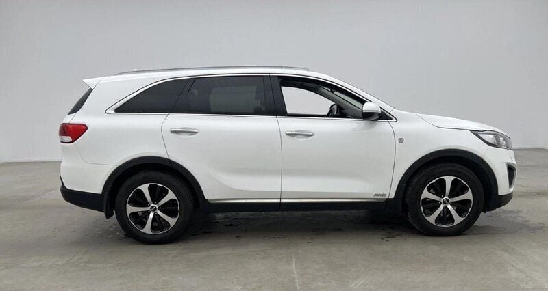 Vit Begagnad 2017 Kia Sorento SUV | 259 500 kr (Marknadspris) - Bild 1/4