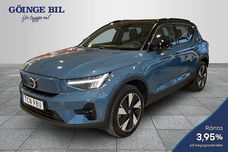 Begagnad Volvo XC40 Single Motor 185 kW (252 HK) 2023 Blå SUV