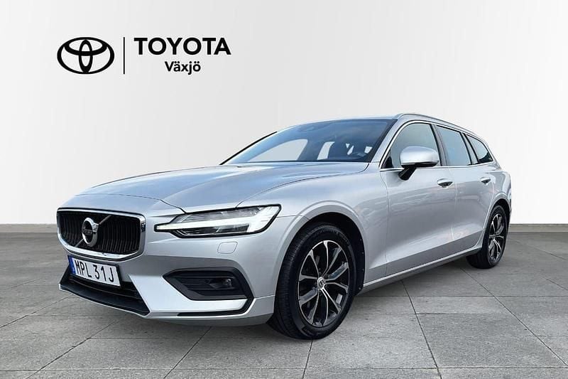 Silver Begagnad 2020 Volvo V60 Momentum Kombi | 279 000 kr (Lite dyr) - Bild 1/4
