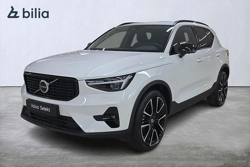 Vit Begagnad 2026 Volvo XC40 SUV | 474 000 kr - Bild 1/3