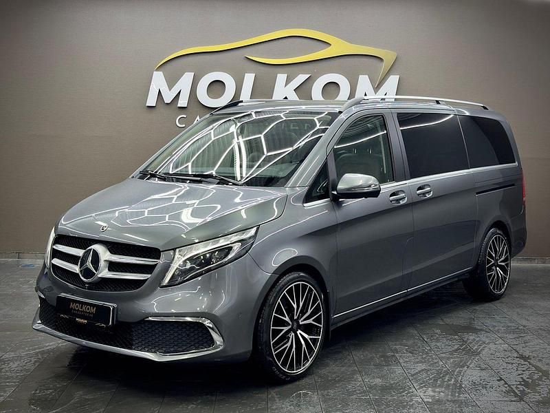 Begagnad Mercedes V300 Exclusive 239 HK (175 kW) 2020 Grå Minibuss