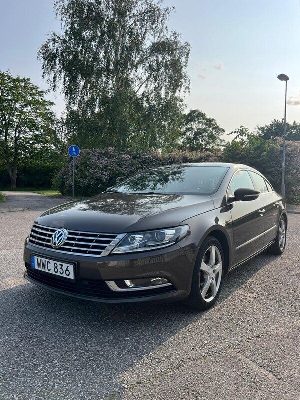 Brun Begagnad 2012 VW CC Sedan | 109 000 kr (Marknadspris) - Bild 1/4