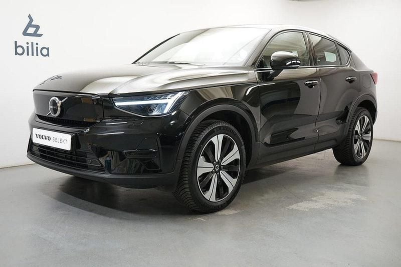 Svart Begagnad 2022 Volvo EC40 Core SUV | 354 900 kr (Bra pris) - Bild 1/3