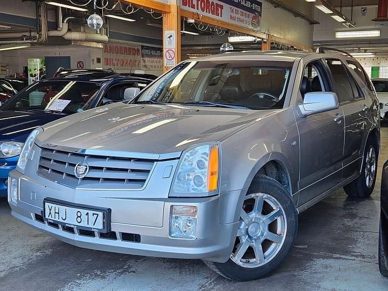 Silver Begagnad 2006 Cadillac SRX SUV | 49 999 kr - Bild 1/4