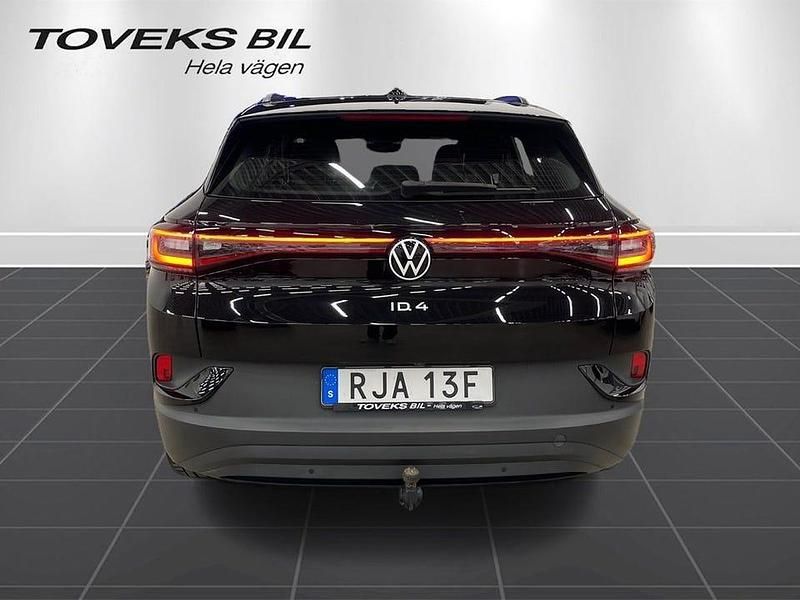 Begagnad VW ID.4 Pro Performance 150 kW (204 HK) 2023 Svart SUV