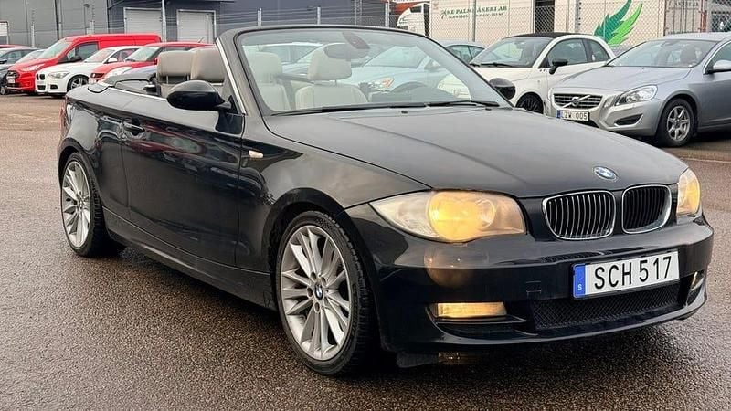 Begagnad BMW 125 218 HK (160 kW) 2008 Svart Halvkombi