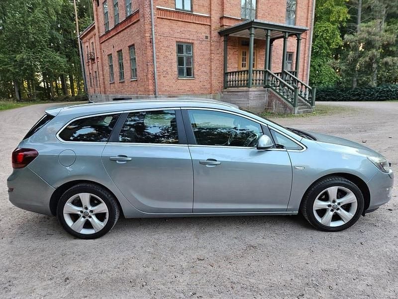 Begagnad 2011 Opel Astra Kombi | 31 900 kr (Lite dyr) - Bild 1/4