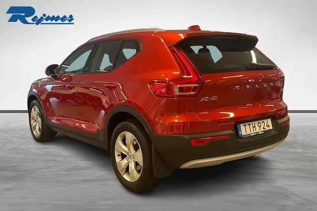 Begagnad Volvo XC40 Momentum 190 HK (139 kW) 2018 Röd SUV