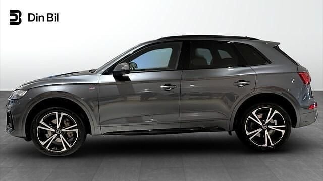 Begagnad Audi Q5 S-Line 204 HK (150 kW) 2022 Daytonagrå pärleffekt SUV