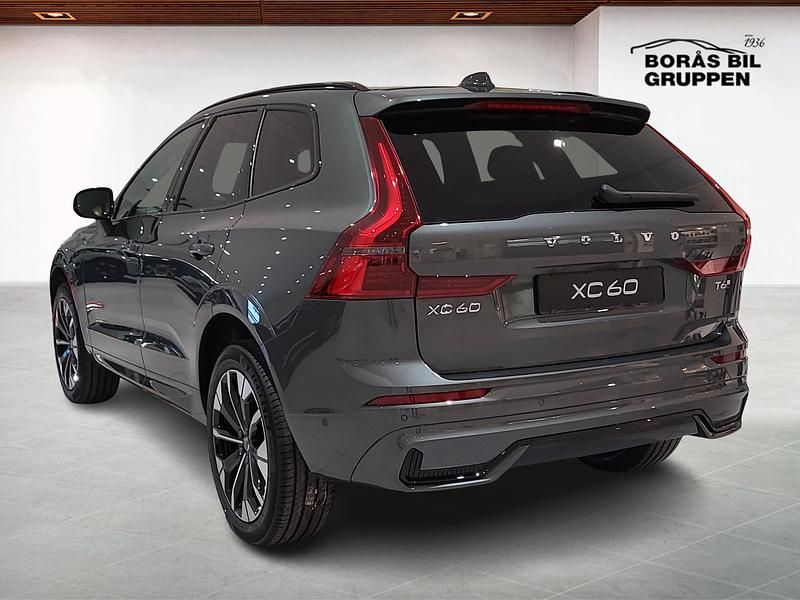 Ny Volvo XC60 2026 Grön SUV