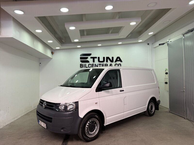 Vit Begagnad 2012 VW T5 Van | 69 900 kr (Superpris) - Bild 1/4