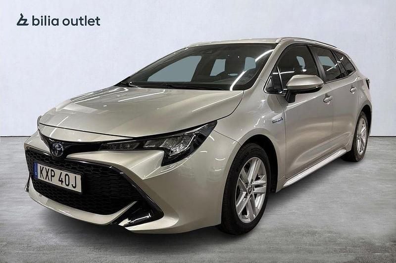 Begagnad Toyota Corolla Active 122 HK (89 kW) 2021 Silver Kombi