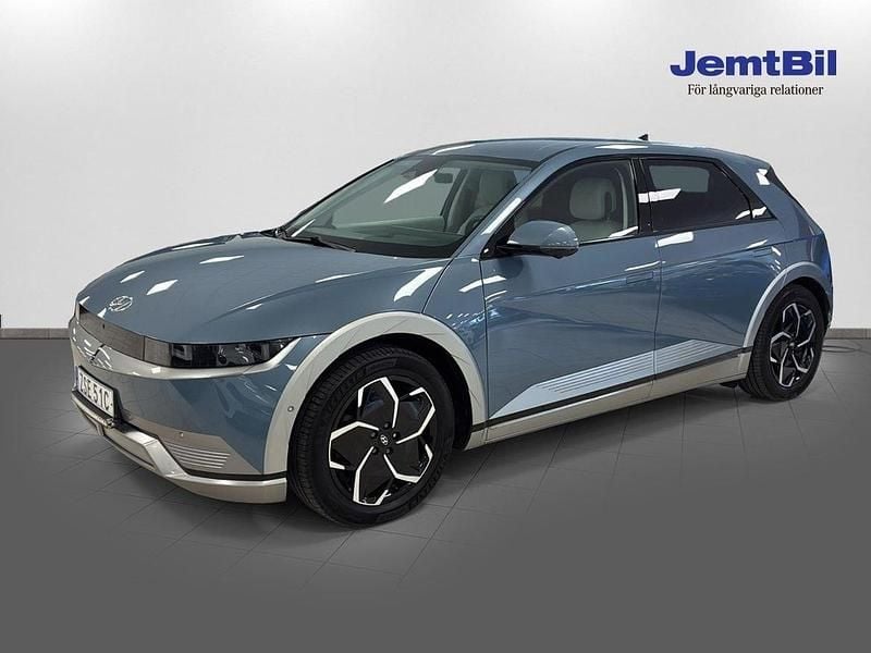 Blå Begagnad 2021 Hyundai Ioniq 5 Advanced SUV | 389 000 kr (Dyr) - Bild 1/4