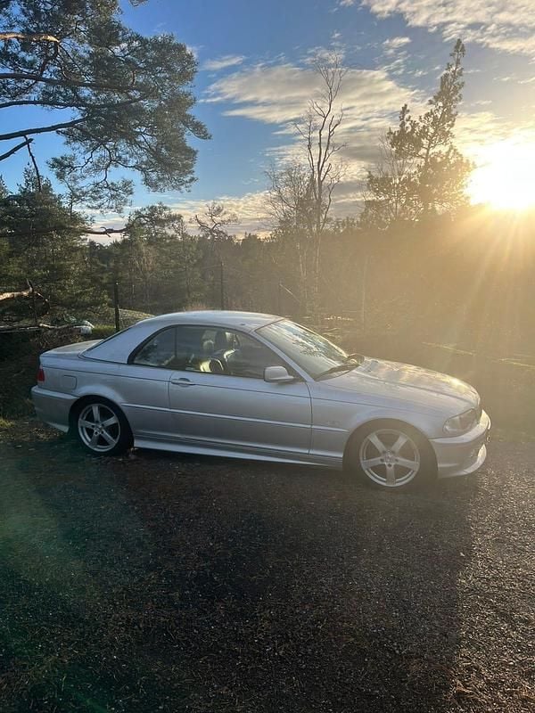 Begagnad BMW 330 231 HK (169 kW) 2002 Cab