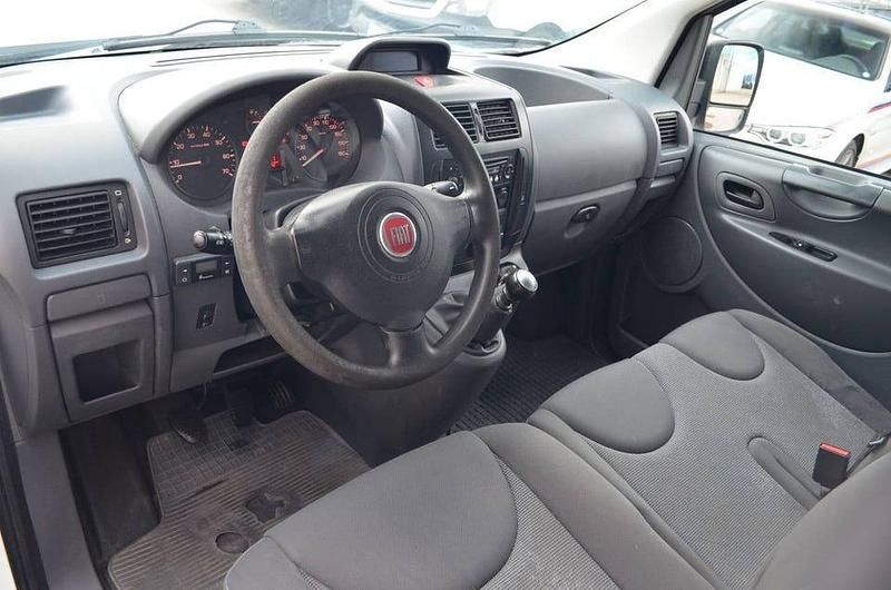 Begagnad Fiat Scudo 128 HK (94 kW) 2015 Vit Van