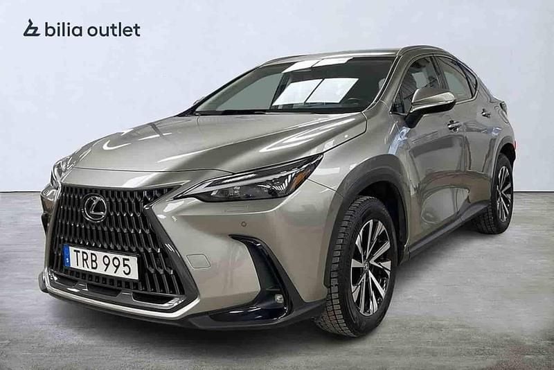 Begagnad Lexus NX350h Business Edition 245 HK (180 kW) 2023 Ljusgrå SUV