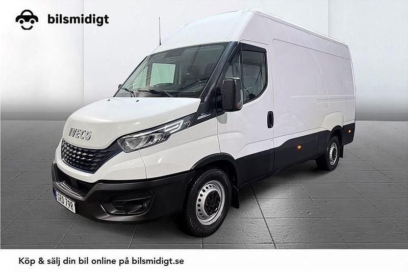 Vit Begagnad 2021 Iveco Daily Van | 247 900 kr (Superpris) - Bild 1/3