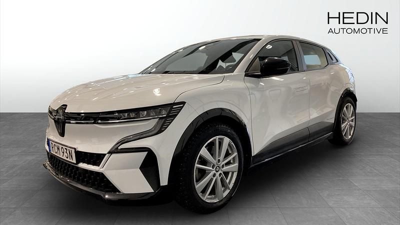 Vit Begagnad 2023 Renault Mégane IV Equilibre Halvkombi | 219 800 kr (Marknadspris) - Bild 1/4