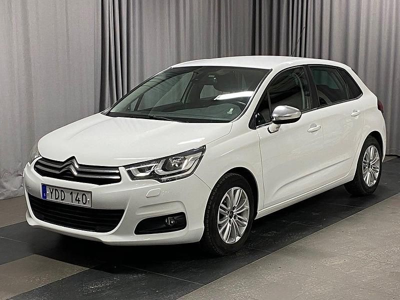 Vit Begagnad 2016 Citroën C4 Halvkombi | 129 900 kr (Dyr) - Bild 1/4