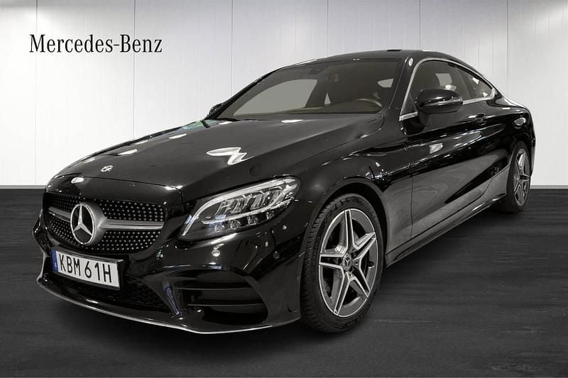 Svart Begagnad 2018 Mercedes C220 AMG Sportkupé | 314 900 kr (Marknadspris) - Bild 1/4