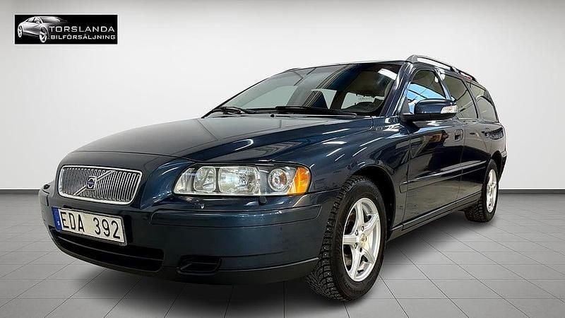 Begagnad Volvo V70 170 HK (125 kW) 2006 Blå Kombi