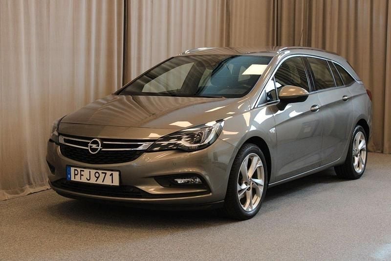 Grå Begagnad 2017 Opel Astra Dynamic Kombi | 129 900 kr (Marknadspris) - Bild 1/4