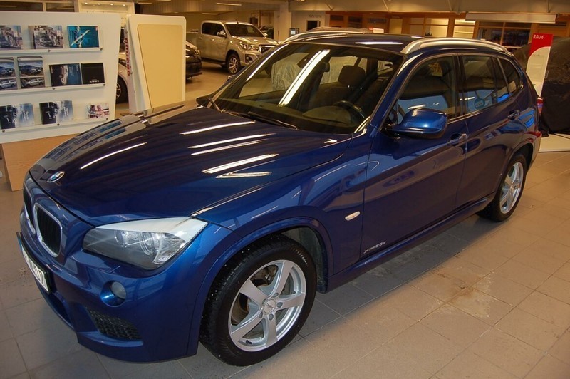 Köp BMW X1 2.0 Diesel 177 HK (2012) • Spara 19 100 kr i