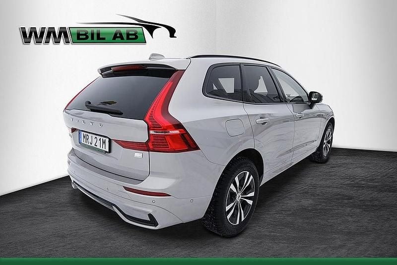 Begagnad Volvo XC60 Plus 350 HK (257 kW) 2023 Silver SUV