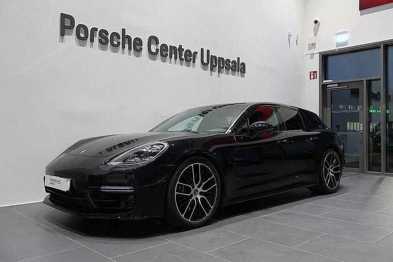 Svart Begagnad 2022 Porsche Panamera GTS Sport Turismo Sedan | 1 195 000 kr - Bild 1/4