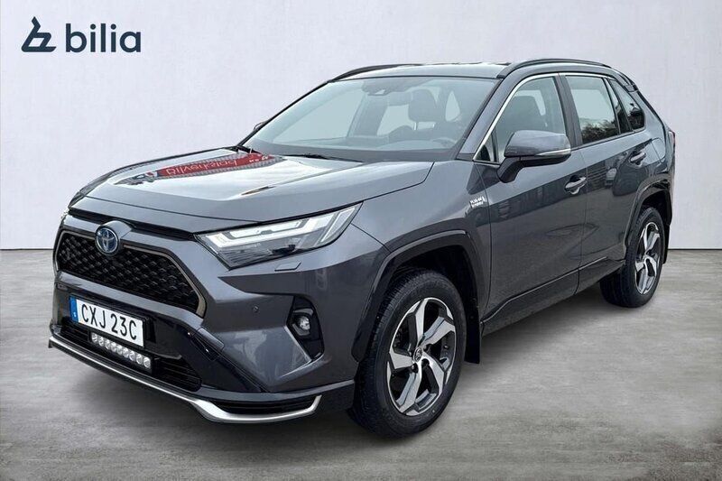 Grå Begagnad 2022 Toyota RAV4 Hybrid Active SUV | 399 900 kr (Marknadspris) - Bild 1/4