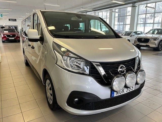 Begagnad Nissan NV300 146 HK (107 kW) 2018 Silver Van