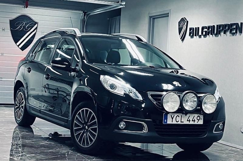 Svart Begagnad 2016 Peugeot 2008 SUV | 85 900 kr (Marknadspris) - Bild 1/4