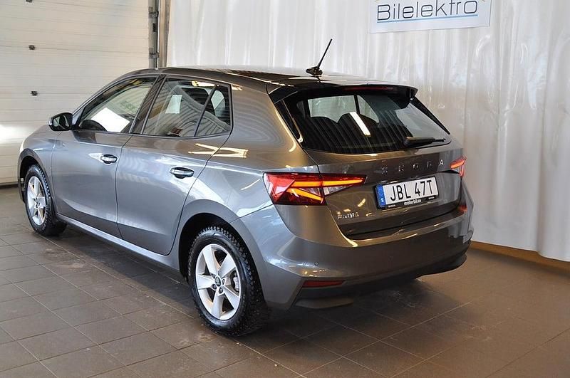 Ny Skoda Fabia 116 HK (85 kW) 2025 Gråmetallic Halvkombi