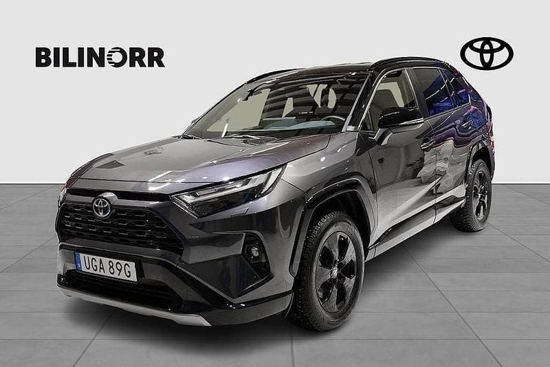 Grå Begagnad 2024 Toyota RAV4 Hybrid Style SUV | 409 900 kr (Bra pris) - Bild 1/4