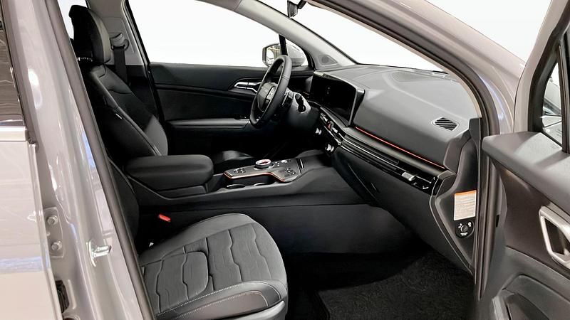 Ny Kia Sportage Advance 268 HK (197 kW) 2025 Svart SUV