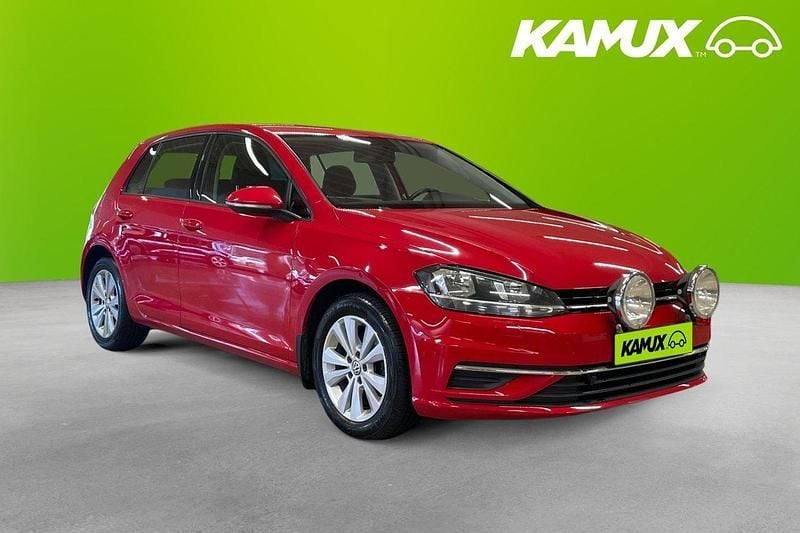 Röd Begagnad 2018 VW Golf VII Halvkombi | 144 900 kr (Bra pris) - Bild 1/4