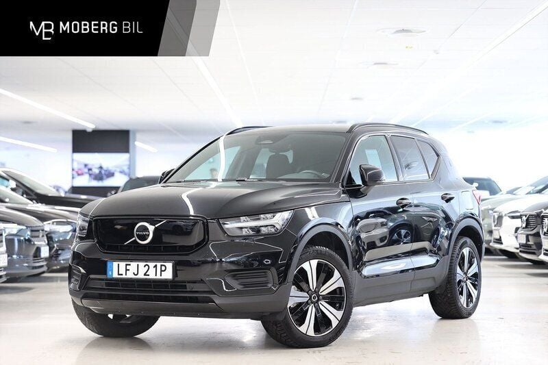 Svart Begagnad 2022 Volvo XC40 Core SUV | 314 900 kr - Bild 1/3