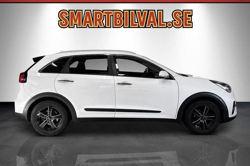 Begagnad Kia Niro Advance 141 HK (103 kW) 2019 Vit SUV