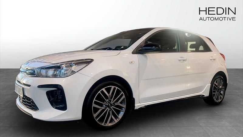 Begagnad 2018 Kia Rio Halvkombi | 139 000 kr (Lite dyr) - Bild 1/4