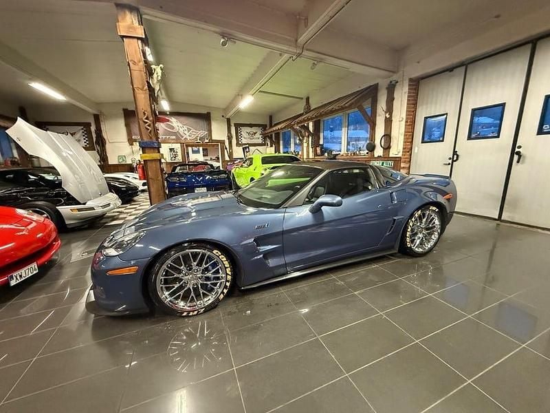 Begagnad Chevrolet Corvette C6 647 HK (475 kW) 2011 Blå Sportkupé