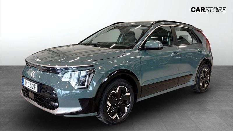 Grön (green) Begagnad 2022 Kia e-Niro SUV | 269 900 kr (Lite dyr) - Bild 1/4