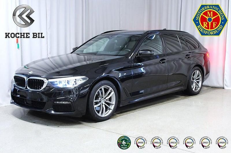 Svart Begagnad 2019 BMW 520 M Sport Kombi | 344 900 kr (Lite dyr) - Bild 1/3