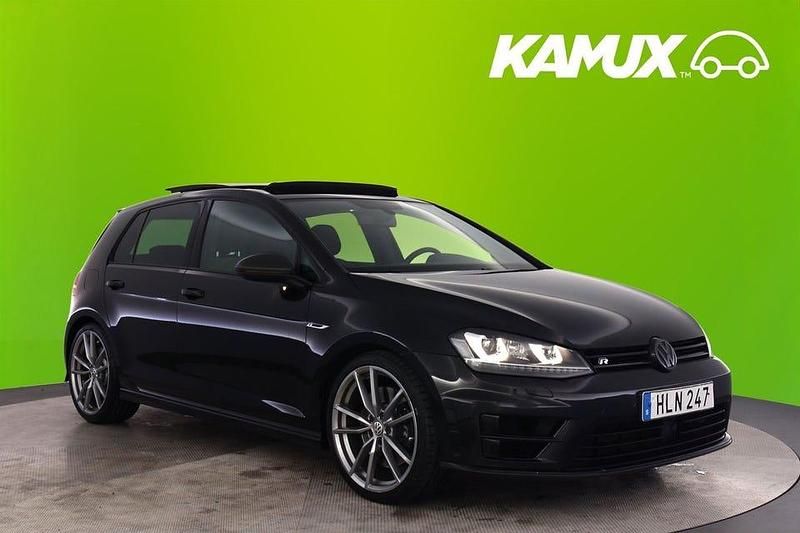 Svart Begagnad 2016 VW Golf VII R Halvkombi | 259 800 kr (Lite dyr) - Bild 1/4